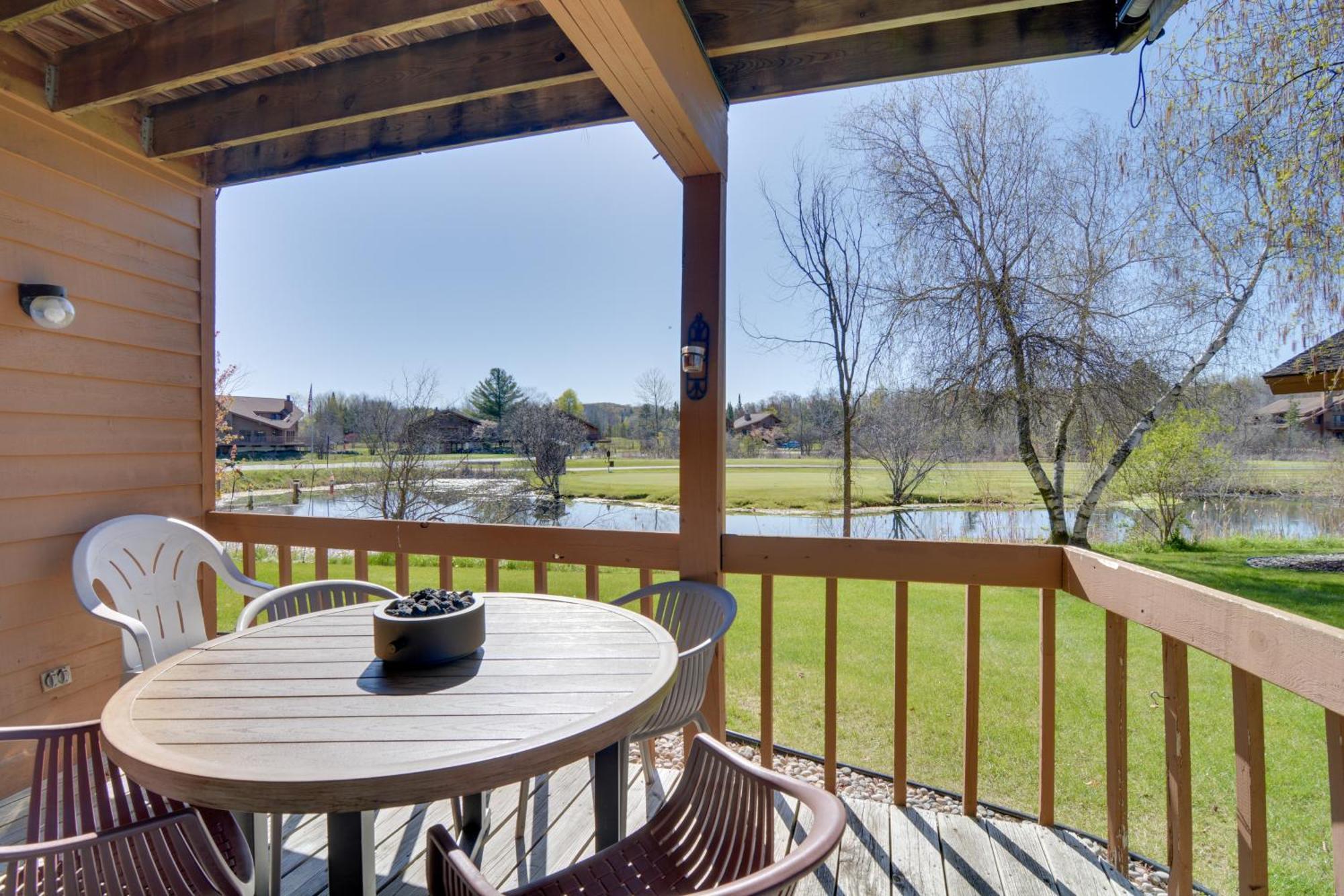 Mancelona Mountain Condo - Walk To Golf And Ski! Exterior foto
