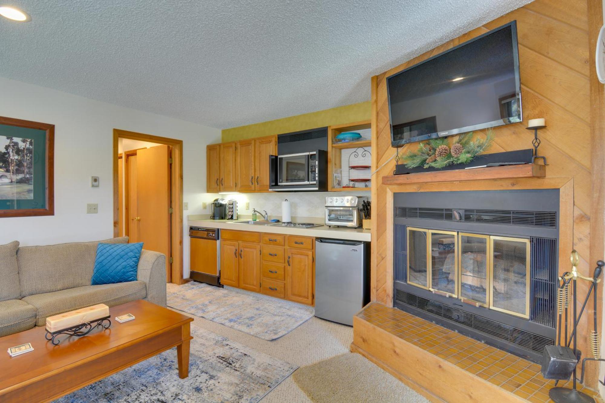 Mancelona Mountain Condo - Walk To Golf And Ski! Exterior foto